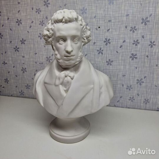 Бюст Пушкина фарфор СССР