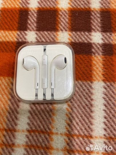 Наушники apple