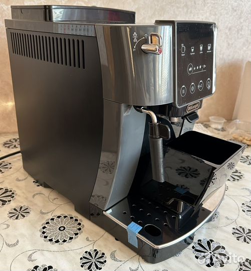 Кофемашина delonghi новая