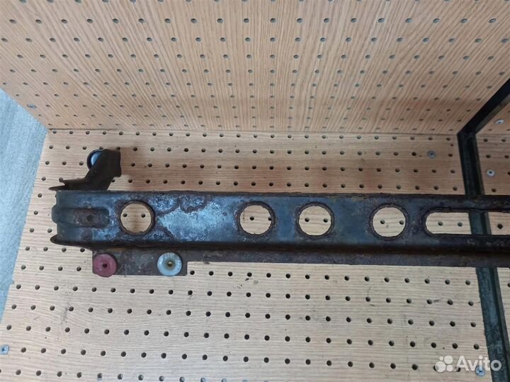 Планка телевизора ford focus 2 CB4