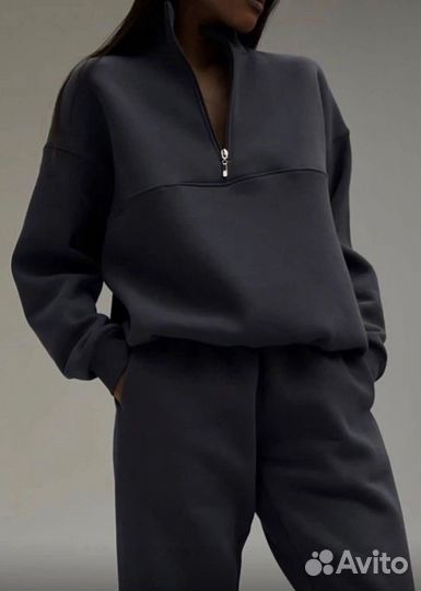 Женский костюм
