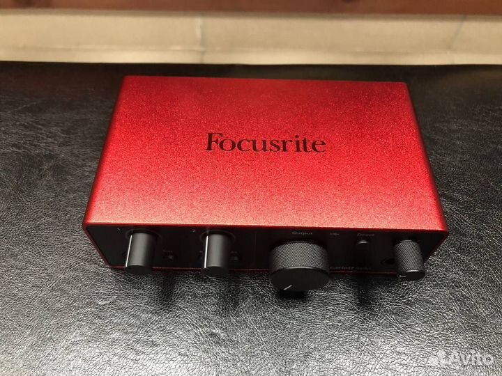 Звуковая карта Focusrite Scarlett Solo 4th GEN