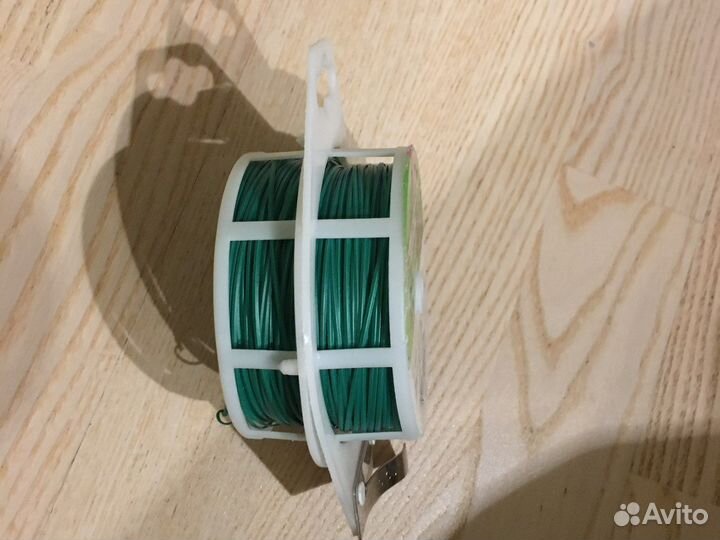 Подвязка для растений с отсекателем