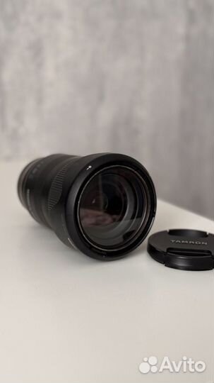 Объектив Tamron 28-75mm f/2.8 Di III RXD