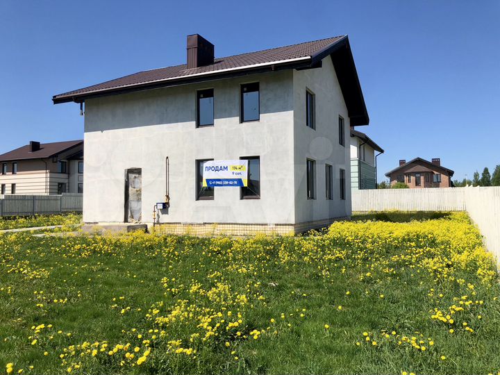 Коттедж 174 м² на участке 9 сот.