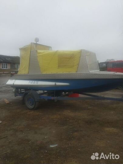 Лодка Обь с мотором Mercury 30
