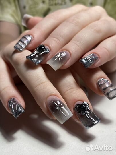 Мастер корейского маникюра