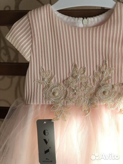 Платье для девочки новое