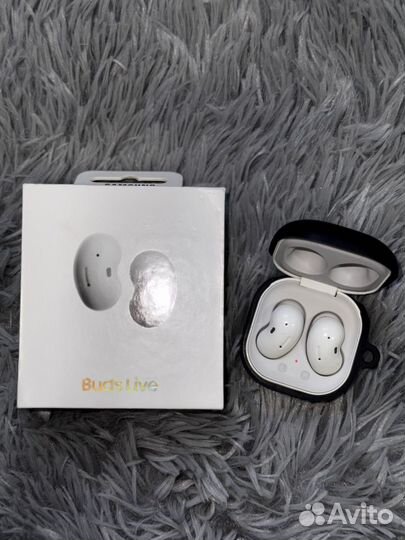 Беспроводные наушники samsung buds live