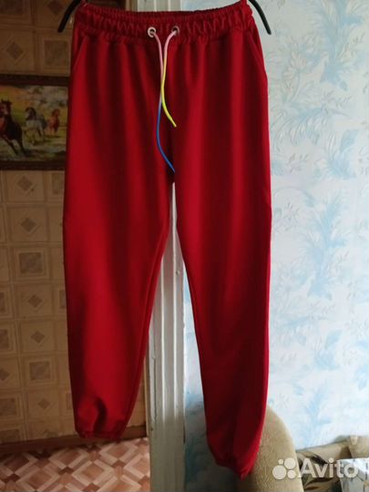 Костюм спортивный