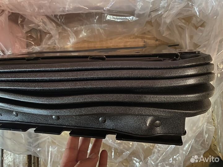 Джон Дир RE225254 подвеска сиденья 8430 John Deere
