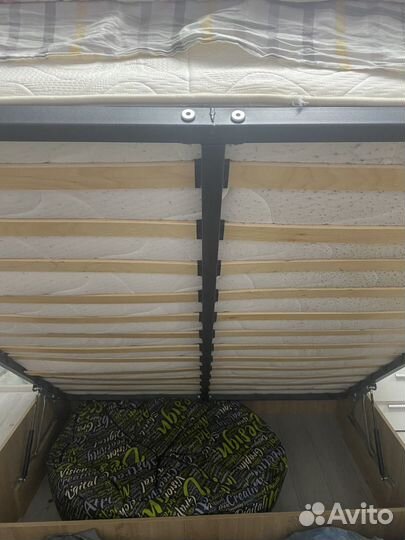 Кровать двухспальная 160 200