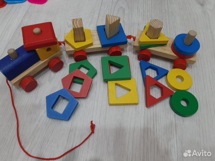 Развивающие игрушки