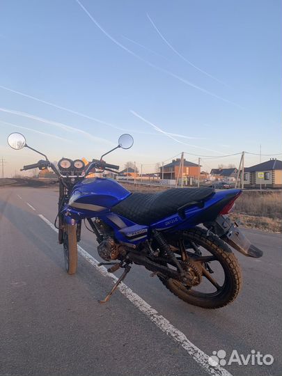 Мотоцикл 200