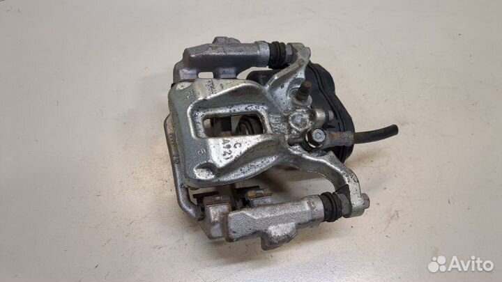 Суппорт Toyota C-HR, 2021