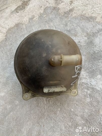 Расширительный бачок VAG 1H0121407