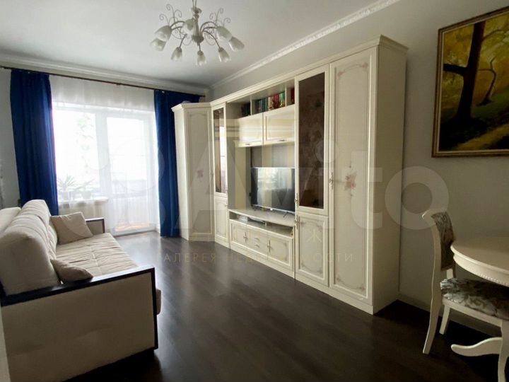 2-к. квартира, 63 м², 3/3 эт.