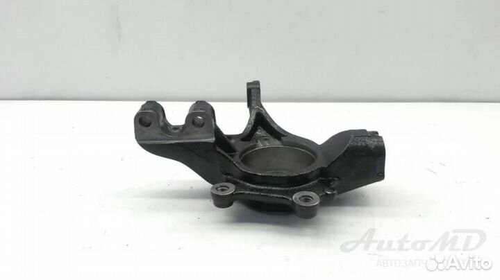 Кулак поворотный правый d82 Peugeot 307