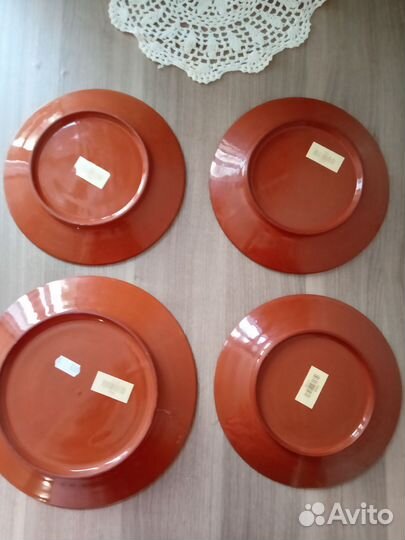 Тарелки керамика Болгария,новые,4 шт