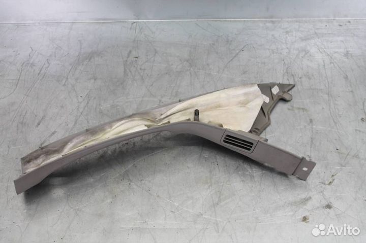 Обшивка стойки правая Nissan Pathfinder R51