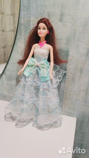 Кукла барби