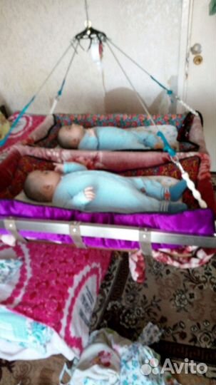 Качеля для двойни новорожденных