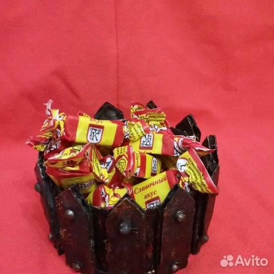 Конфетница 