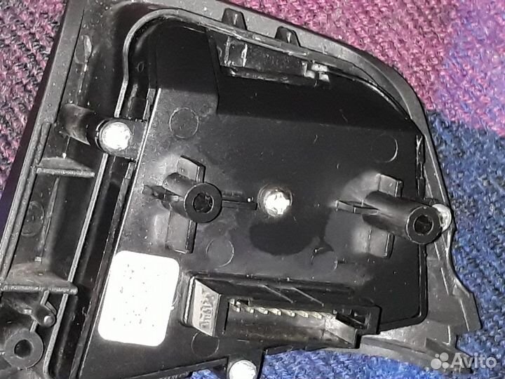 Продам кнопки управления круиз контролем на Hyunda