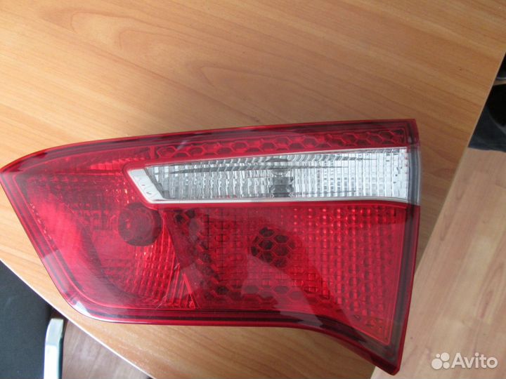 Фонарь задний правый Kia Rio 3 SED дорест