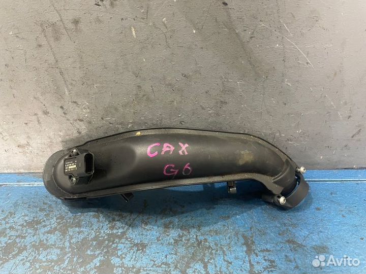 Патрубок дросселя Volkswagen Golf 6