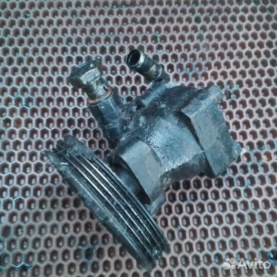 Насос гидроусилителя руля Hyundai Starex D4BH