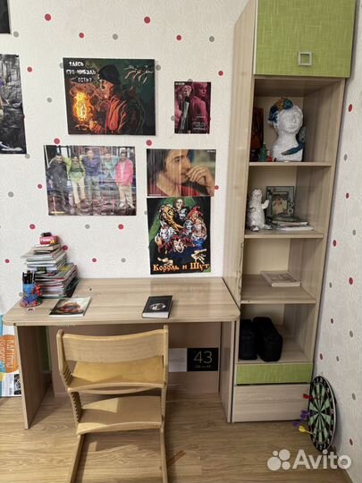 Двухъярусная кровать со шкафом и столом