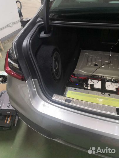 Сабвуфер стелс BMW 7серии G11 G12