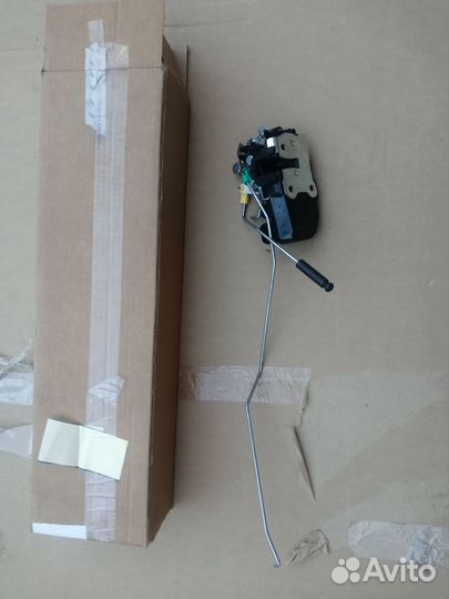 Новый замок двери задней левой Jeep Grand Cherokee