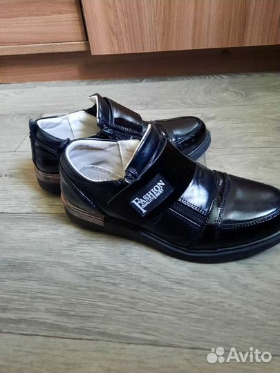 Туфли для девочки 33 размера