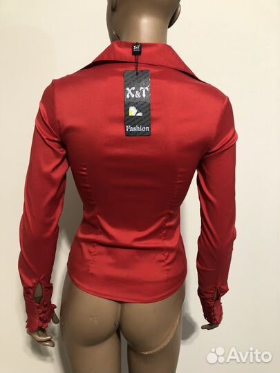 Блузка красная