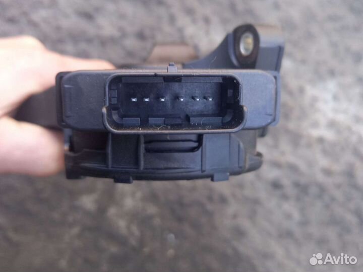 Peugeot 308 электронная педаль газа