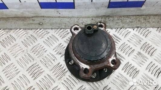 Ступица задняя правая volvo V60 1 (3UK20NY01)