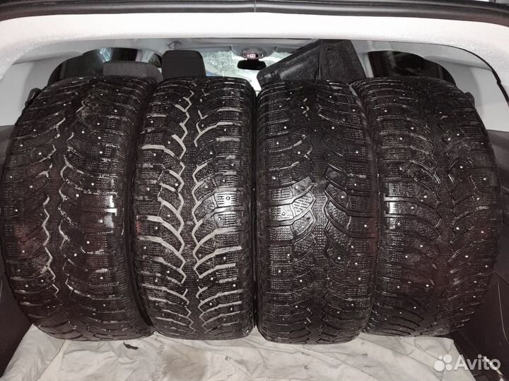 Bridgestone Blizzak Spike-01 5/55 R18