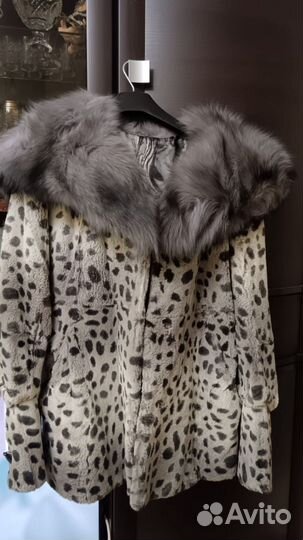 Шуба стриженый бобёр, капюшон из меха лисы