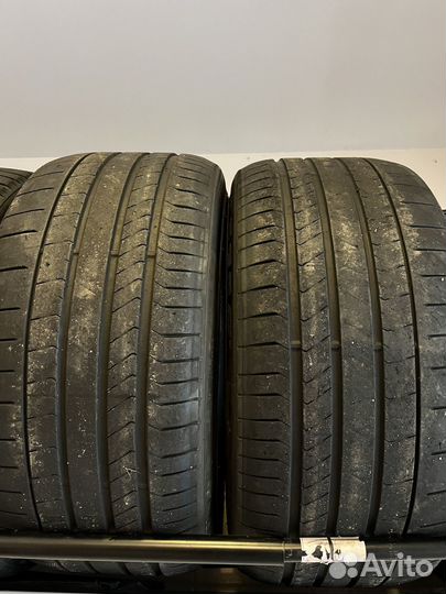 Pirelli P Zero 295/35 R21 Y