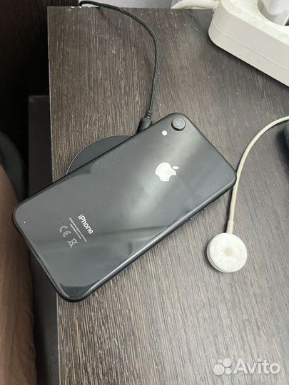 iPhone Xr, 64 ГБ