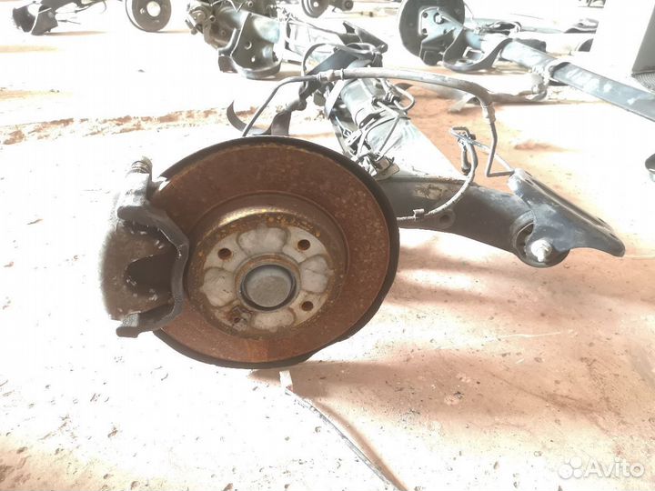 Балка подвески peugeot 3008