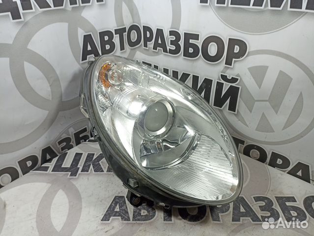 Фара правая Mercedes W251