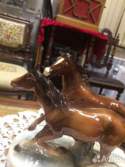 Кони скакуны лошади Антикварные Германия клеймо