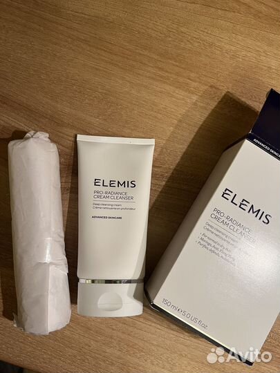 Elemis Pro-radiance cream cleanser