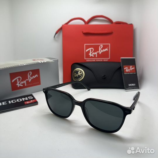 Солнцезащитные очки Ray Ban