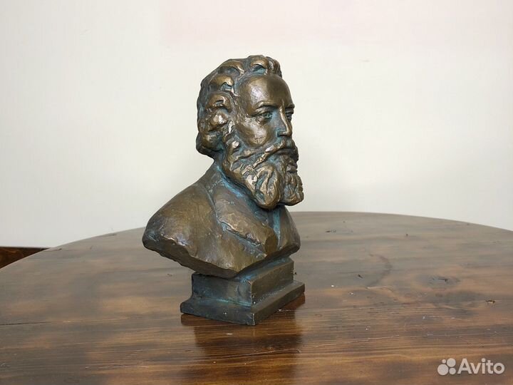 Бюст Бронза Г.П. Левицкая(клеймо «М.Д»