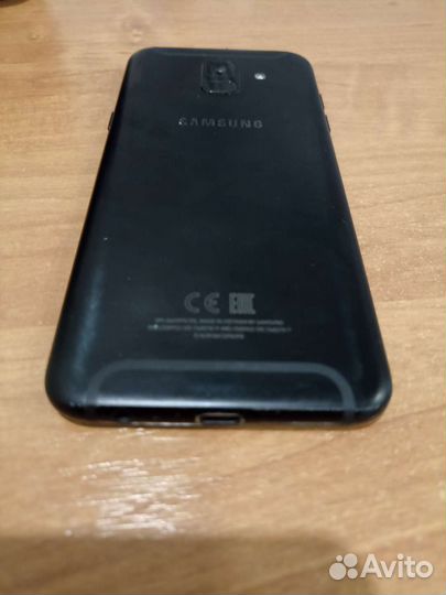 Samsung Galaxy A6, 3/32 ГБ