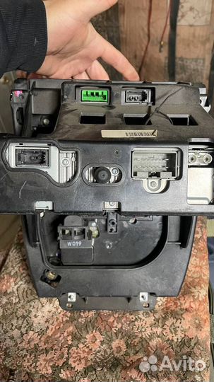 Блок климата и магнитола вольво хс90